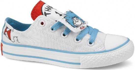 Converse desenli mavi beyaz erkek çocuk ayakkabı modeli