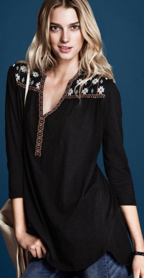 H&M robası işlemeli siyah bayan baharlık bluz modeli