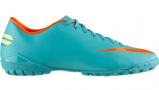 Halı saha için mavi turuncu Nike erkek spor ayakkabı modeli