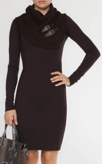 Kahverengi yakası tokalı Adil Işık uzun kollu elbise modeli