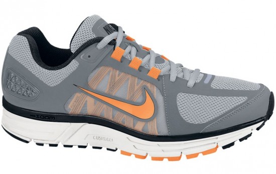 Koşu için gri turuncu Nike erkek spor ayakkabı modeli