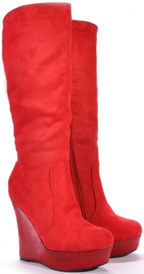 Kırmızı süet yüksek dolgu topuklu çizme modeli