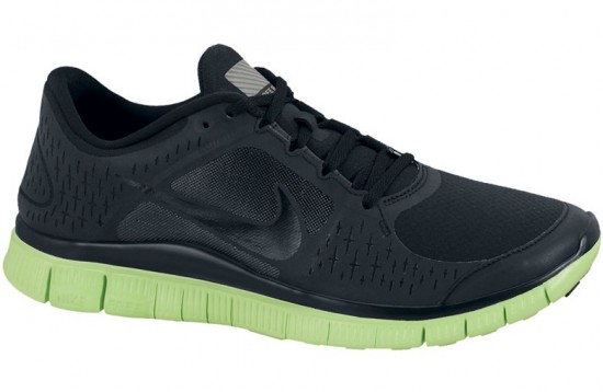 Parçalı yeşil tabanlı siyah koşu için Nike erkek spor ayakkabı modeli