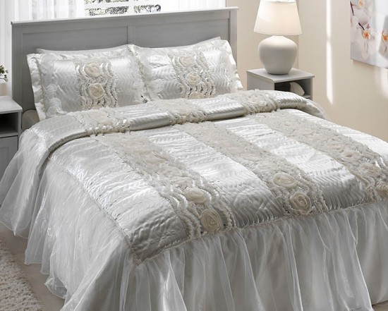 Taç Fionce ekru çift kişilik yatak örtüsü modeli