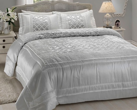 Taç Milena beyaz çift kişilik yatak örtüsü modeli