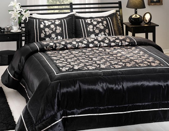 Taç Tressa siyah çift kişilik yatak örtüsü modeli