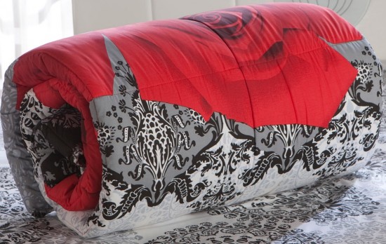 İstikbal Sleepwell Buket kırmızı gri güllü yorgan modeli