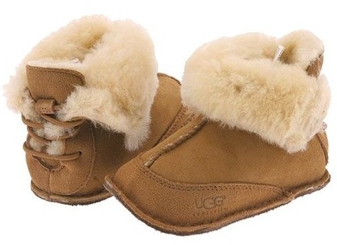 Arkadan bağcıklı Ugg bebek botu modeli