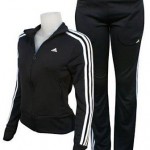 Beyaz şeritli siyah Adidas bayan eşofman takımı modeli