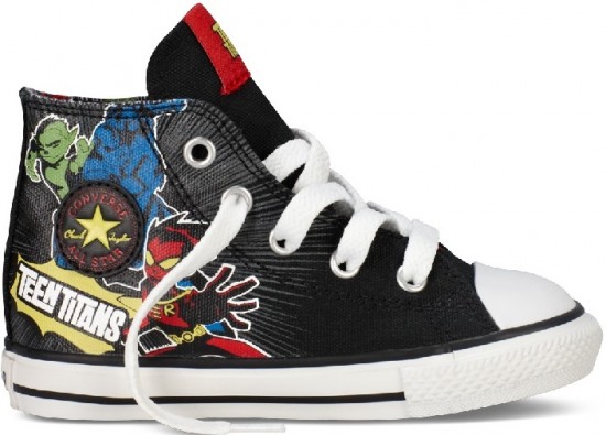 Converse siyah desenli erkek çocuk ayakkabı modeli