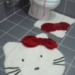 Kırmızı fiyonklu Kitty klozet takımı modeli