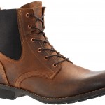 Lastikli ve bağcıklı kahverengi Timberland erkek bot modeli