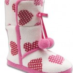 Pembe kalp desenli beyaz Twigy kışlık ev botu modeli