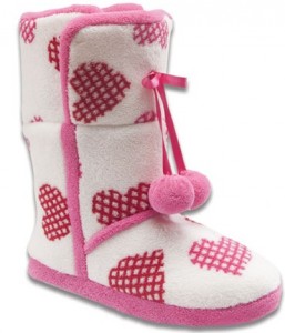 Pembe kalp desenli beyaz Twigy kışlık ev botu modeli