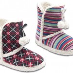 Renkli çizgili ve baklava dilimli Twigy kışlık ev botu modelleri