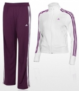 Üstü beyaz altı mor Adidas bayan eşofman takımı modeli